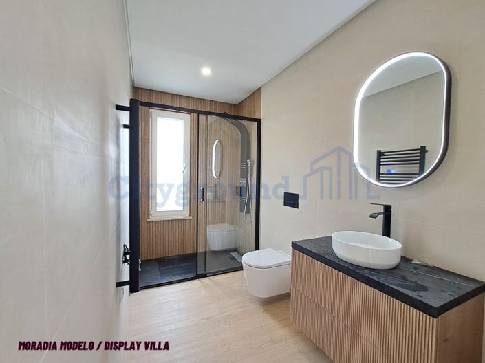 Image No.10-4 Bed House for sale