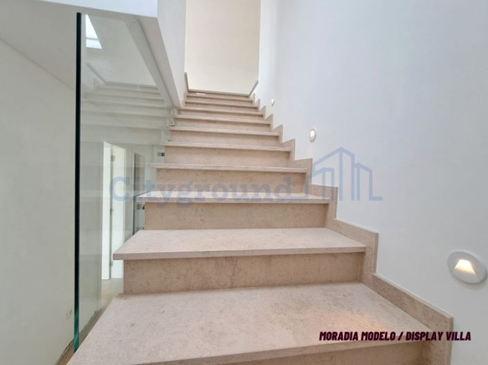 Image No.12-4 Bed House for sale