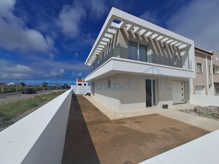 Image No.15-4 Bed House for sale