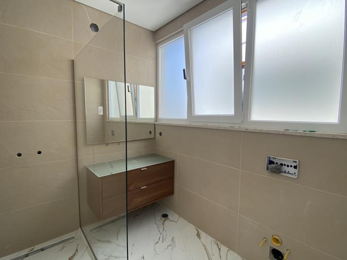 Image No.10-2 Bed Villa for sale