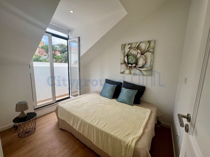 Image No.12-2 Bed Apartment for sale