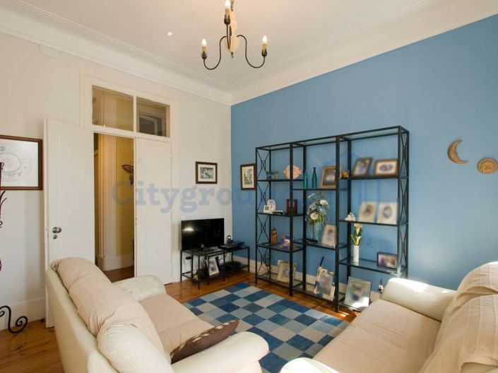 Image No.12-6 Bed Apartment for sale