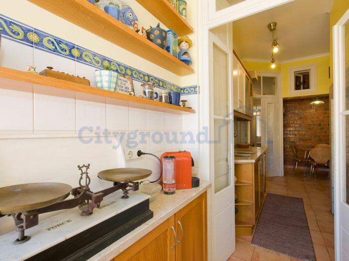 Image No.31-6 Bed Apartment for sale