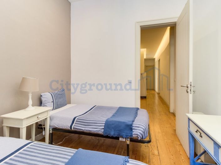 Image No.11-3 Bed Apartment for sale