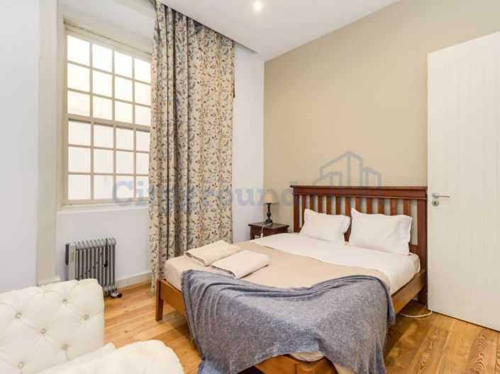 Image No.18-3 Bed Apartment for sale