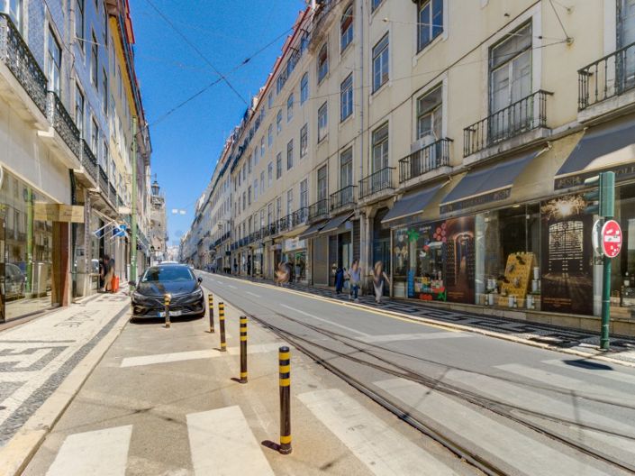 Image No.25-3 Bed Apartment for sale