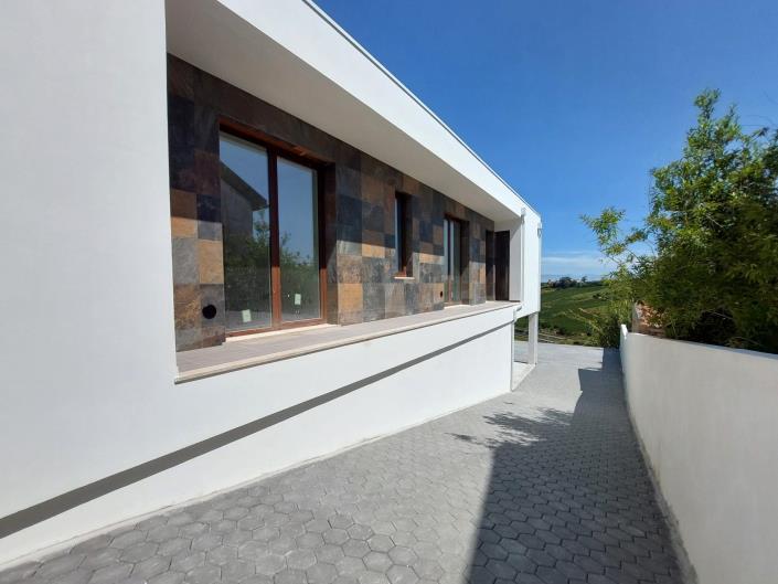 Image No.4-4 Bed Villa for sale