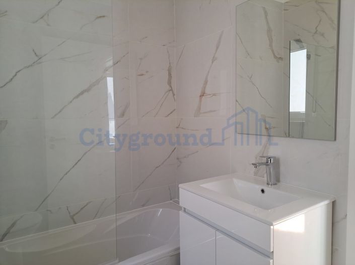 Image No.13-3 Bed Apartment for sale