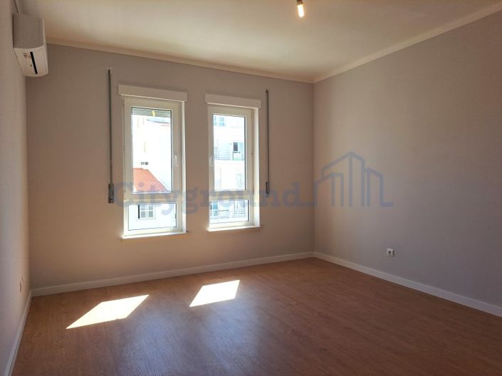 Image No.7-3 Bed Apartment for sale