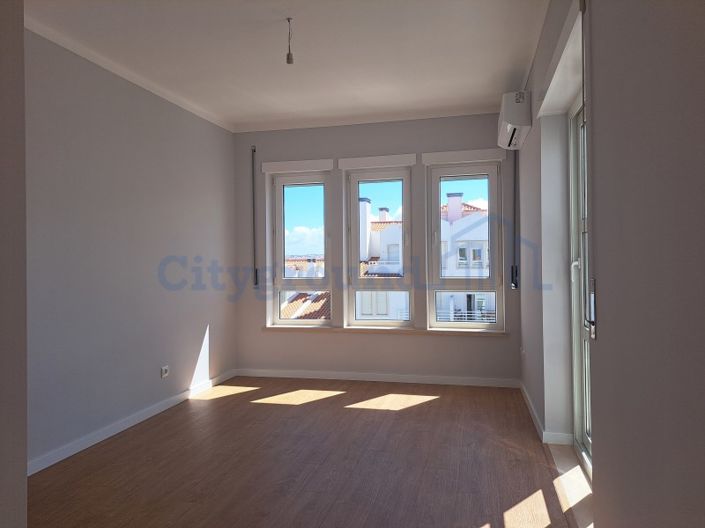 Image No.9-3 Bed Apartment for sale