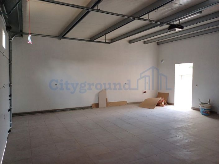 Image No.29-4 Bed House for sale