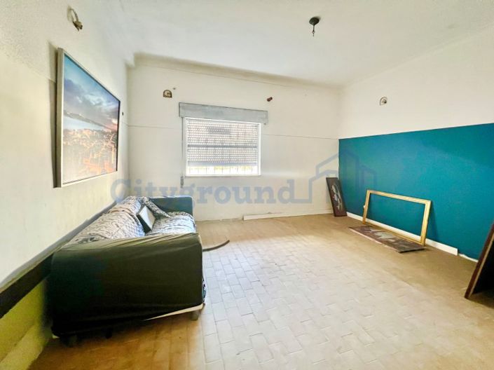 Image No.34-14 Bed Farmhouse for sale