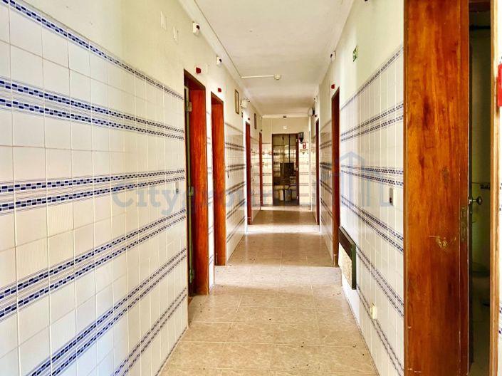 Image No.40-14 Bed Farmhouse for sale