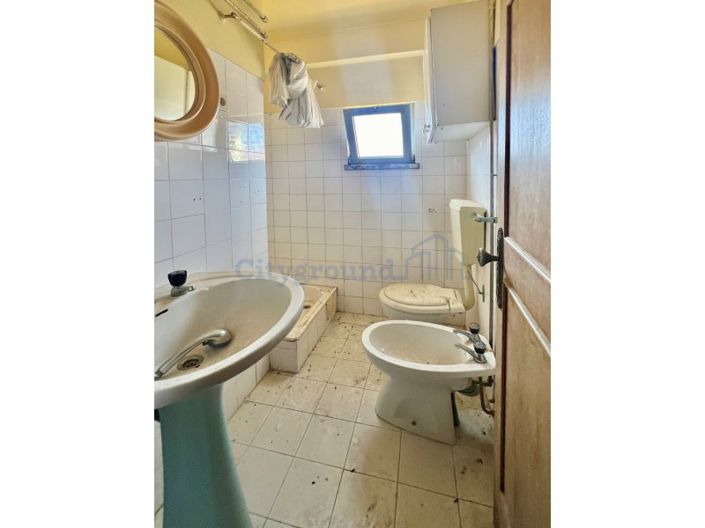 Image No.47-14 Bed Farmhouse for sale