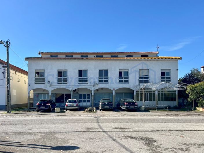 Image No.7-14 Bed Farmhouse for sale