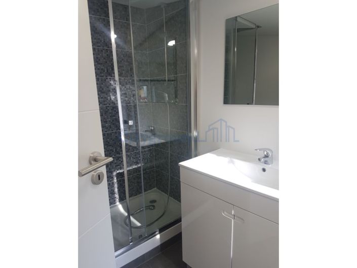 Image No.10-3 Bed Apartment for sale