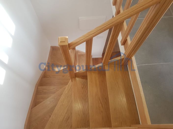 Image No.11-3 Bed Apartment for sale