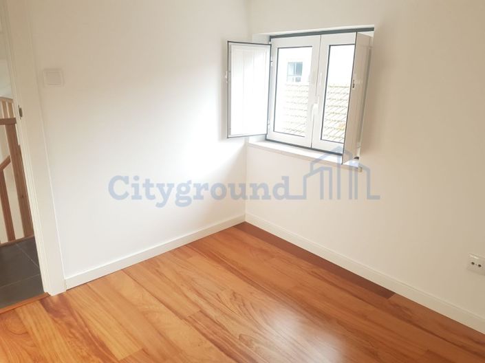 Image No.9-3 Bed Apartment for sale