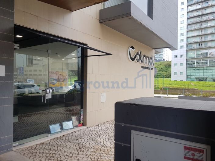 Image No.2-Commercial à vendre à Lisbon