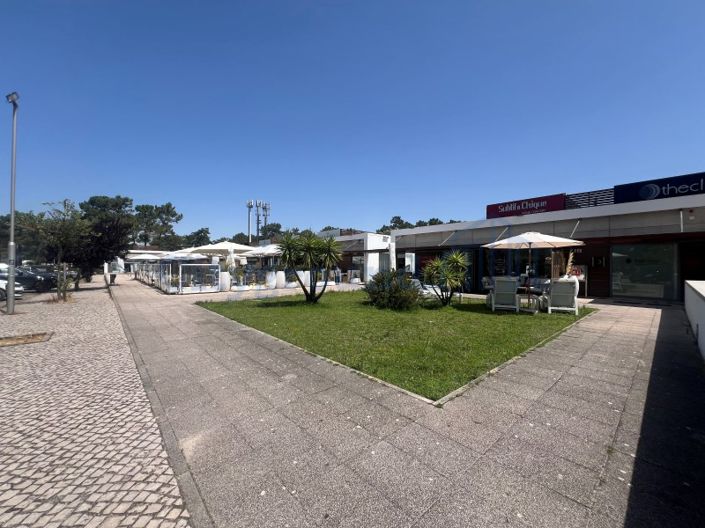 Image No.40-4 Bed House for sale