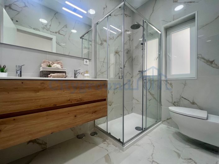 Image No.18-3 Bed Apartment for sale