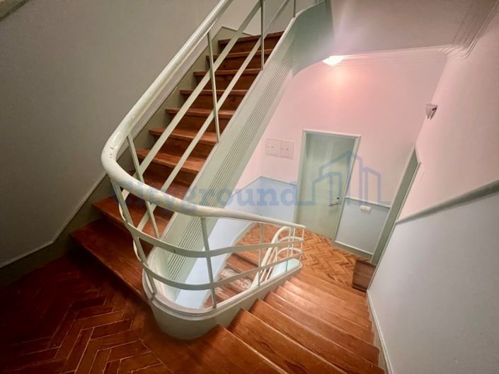 Image No.21-3 Bed Apartment for sale