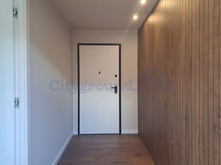 Image No.10-3 Bed Apartment for sale