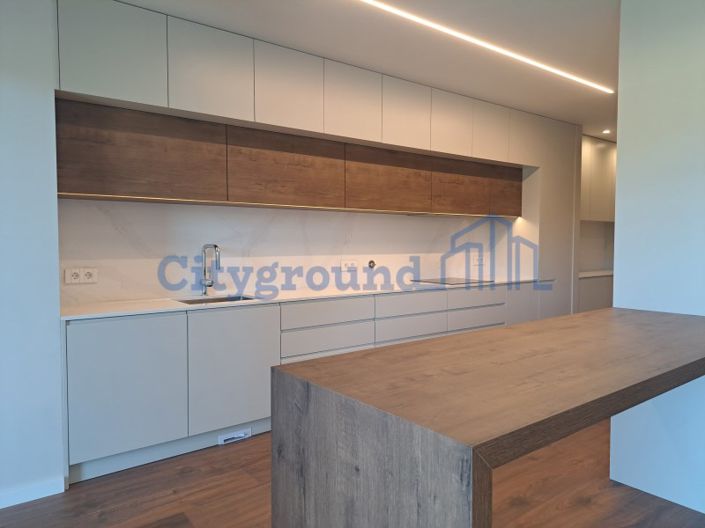 Image No.2-3 Bed Apartment for sale