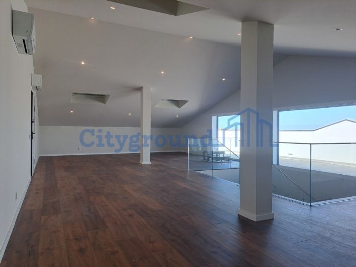 Image No.27-3 Bed Apartment for sale