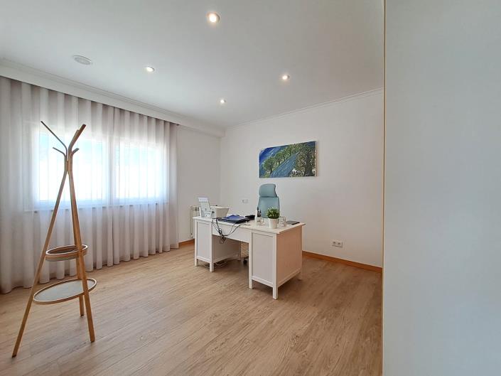 Image No.9-5 Bed Villa for sale