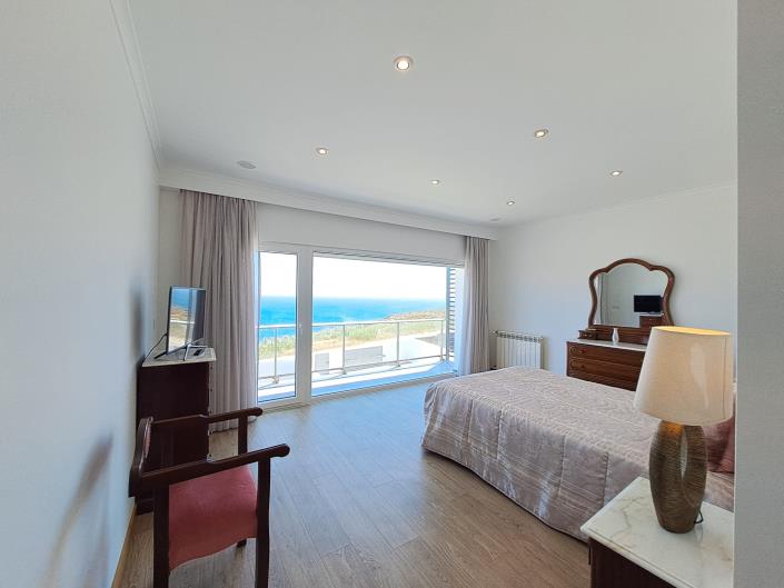 Image No.17-5 Bed Villa for sale