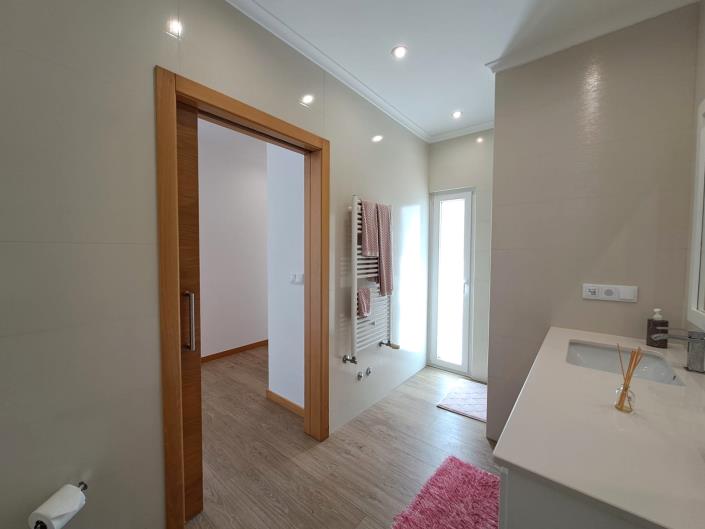 Image No.22-5 Bed Villa for sale