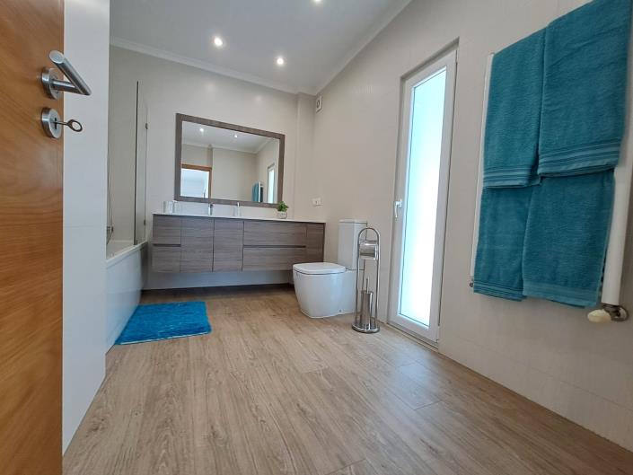 Image No.29-5 Bed Villa for sale