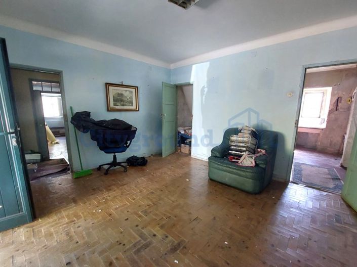 Image No.10-3 Bed House for sale