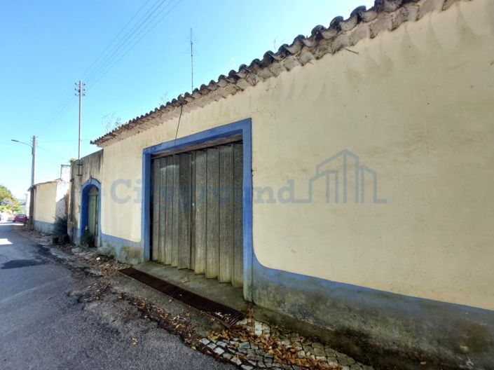 Image No.19-3 Bed House for sale