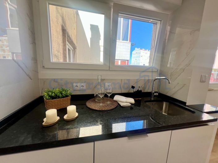 Image No.12-3 Bed Apartment for sale