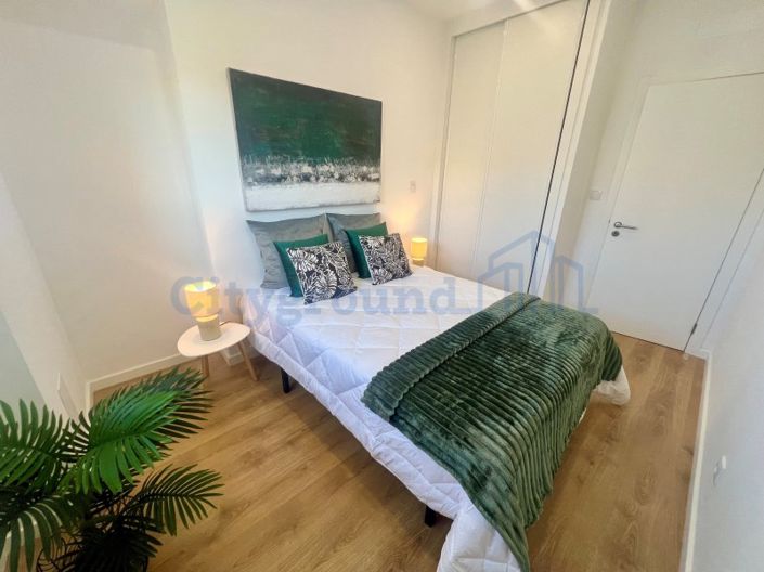 Image No.19-3 Bed Apartment for sale