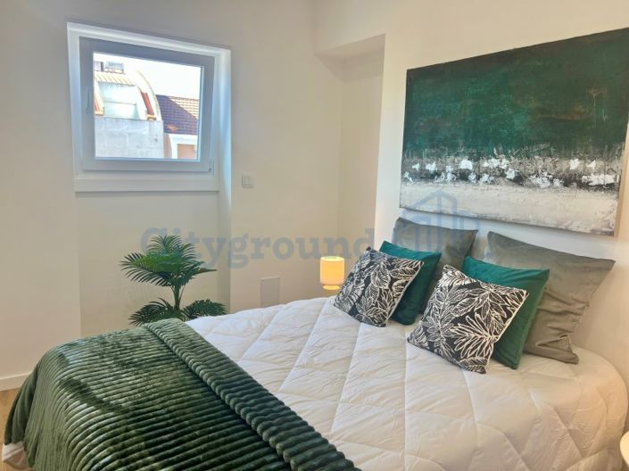 Image No.20-3 Bed Apartment for sale