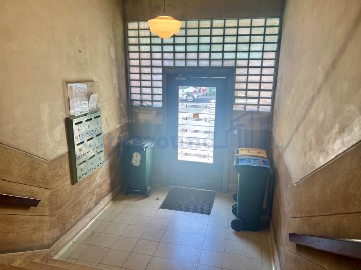 Image No.21-3 Bed Apartment for sale