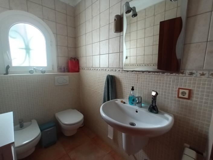 Image No.8-7 Bed Villa / Detached for sale