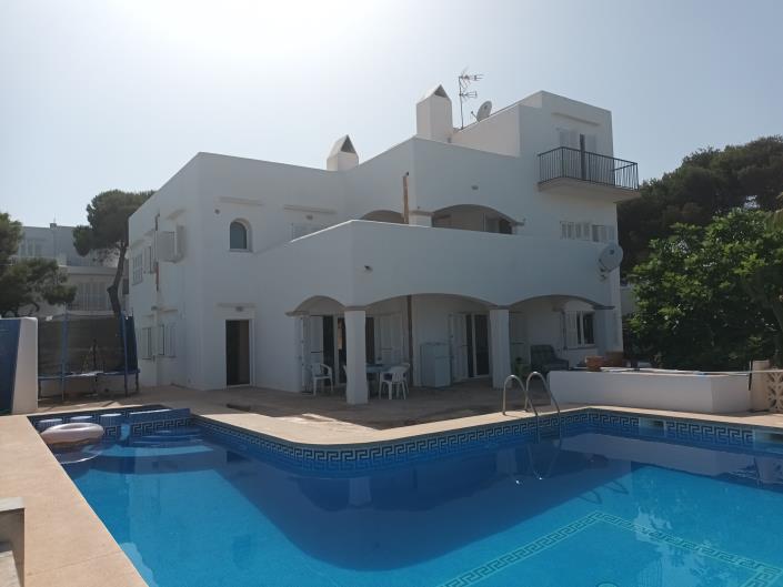 Image No.21-7 Bed Villa / Detached for sale