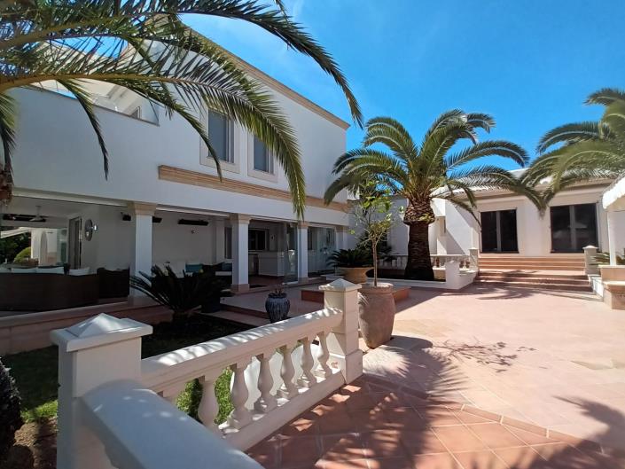 Image No.6-8 Bed House/Villa for sale