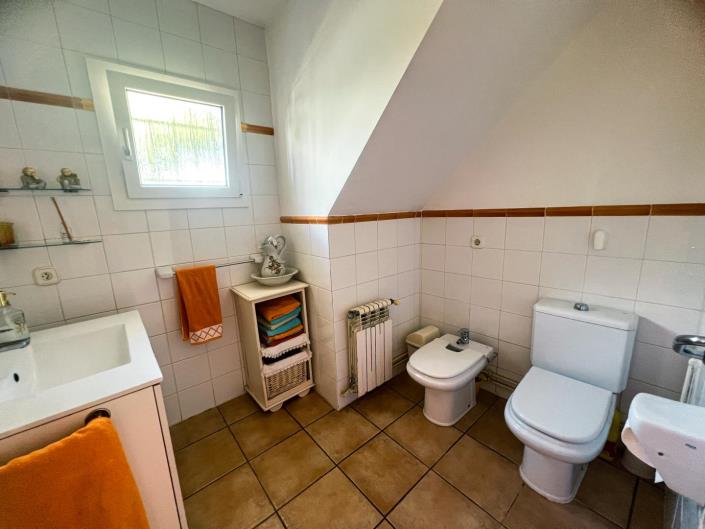 Image No.13-3 Bed Chalet for sale