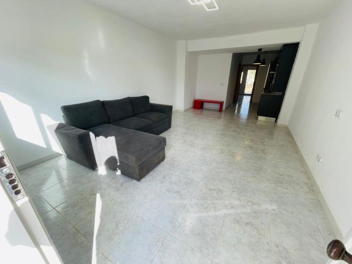 Image No.2-5 Bed Townhouse for sale