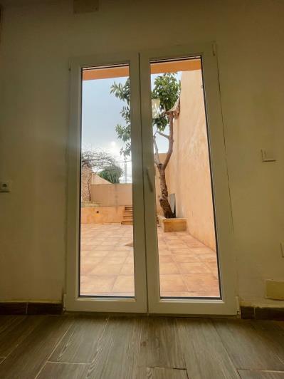 Image No.10-5 Bed Townhouse for sale