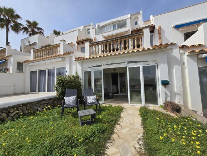 Image No.3-4 Bed Villa / Detached for sale