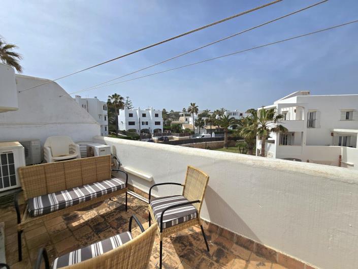 Image No.13-4 Bed Villa / Detached for sale