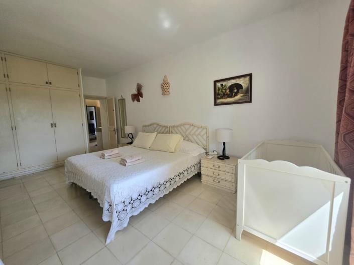 Image No.11-6 Bed Village House for sale