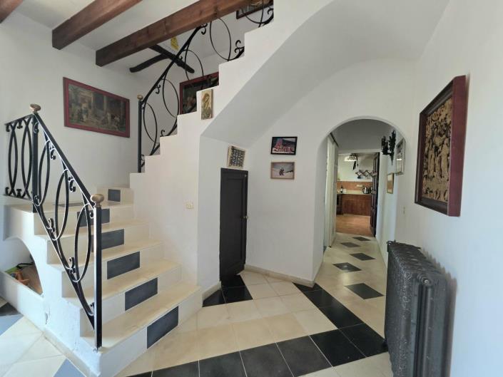 Image No.9-6 Bed Village House for sale