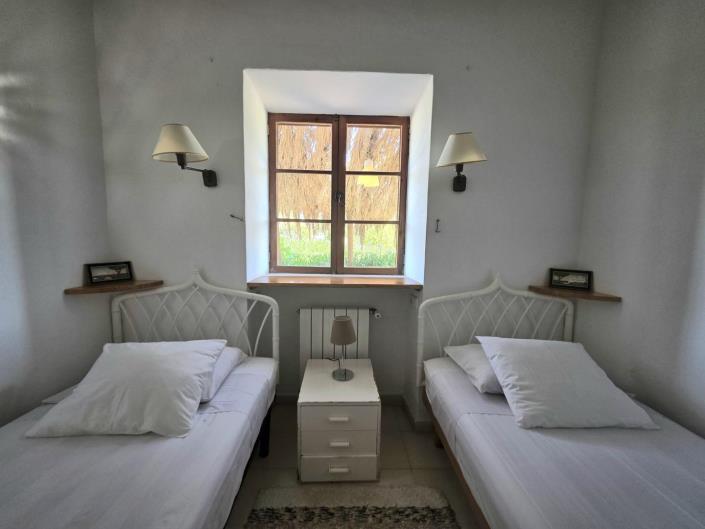 Image No.14-6 Bed Village House for sale